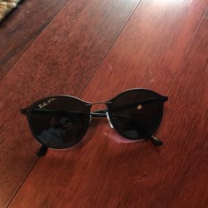 Ray-Ban Black Sunglasses- Polarized